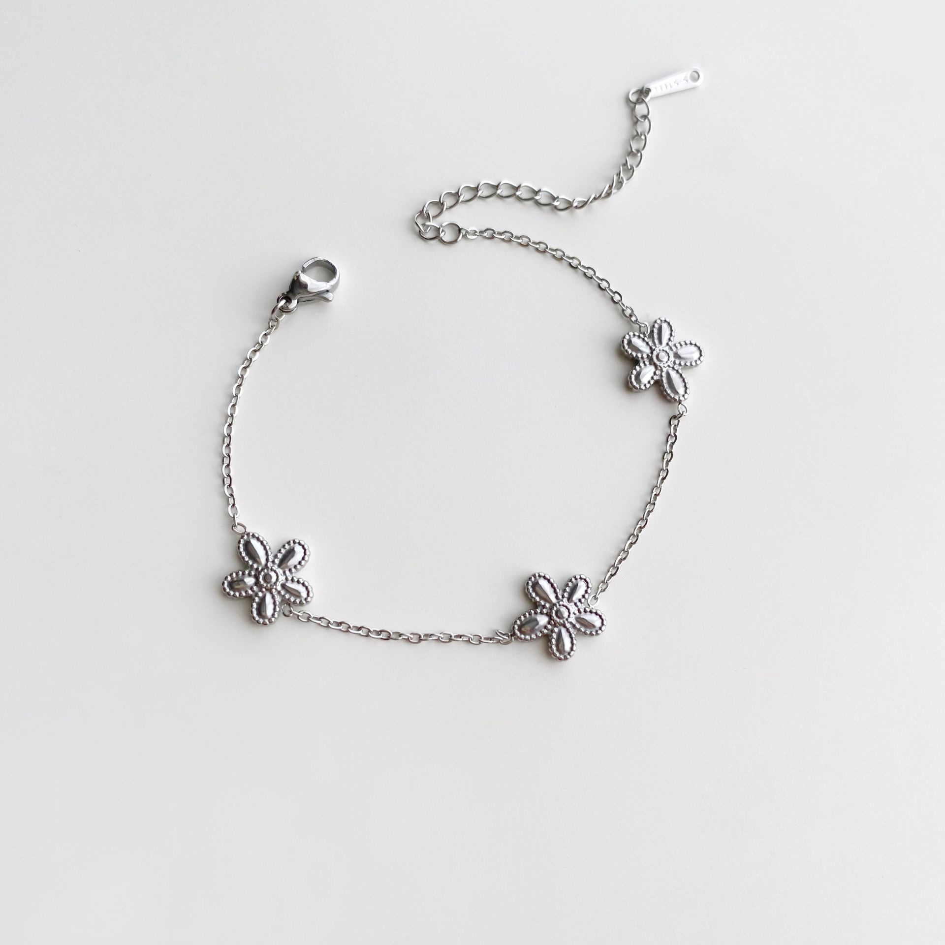 Daisy Silver | Çelik