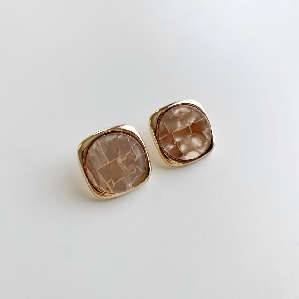 Letitia Brown | VİP