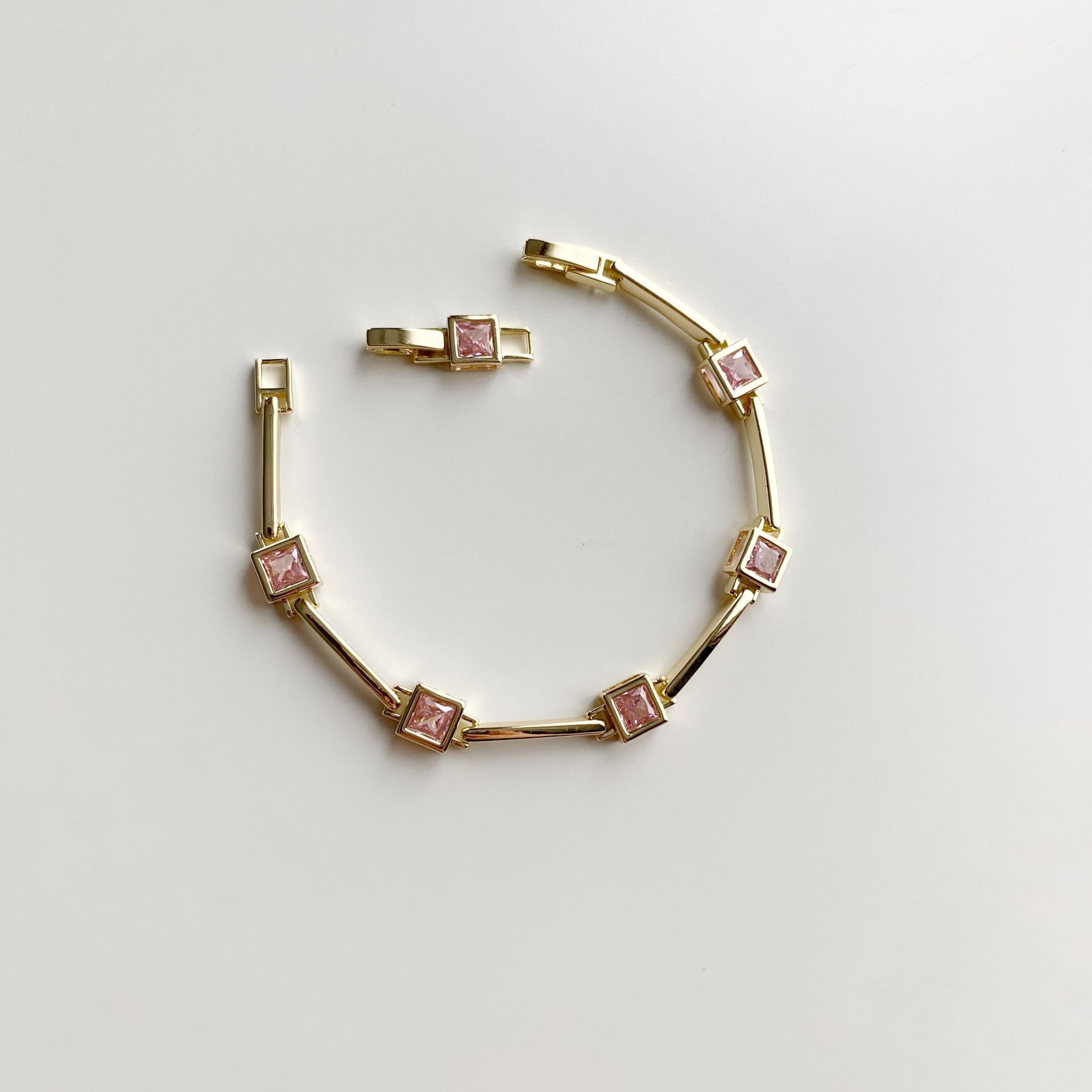 Cloud Pink | VİP
