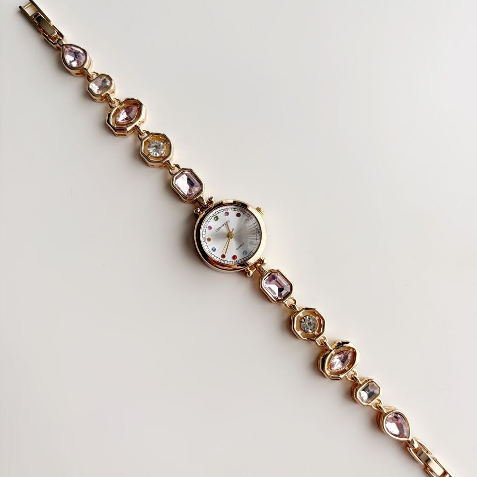 Yelena Pink | Çelik