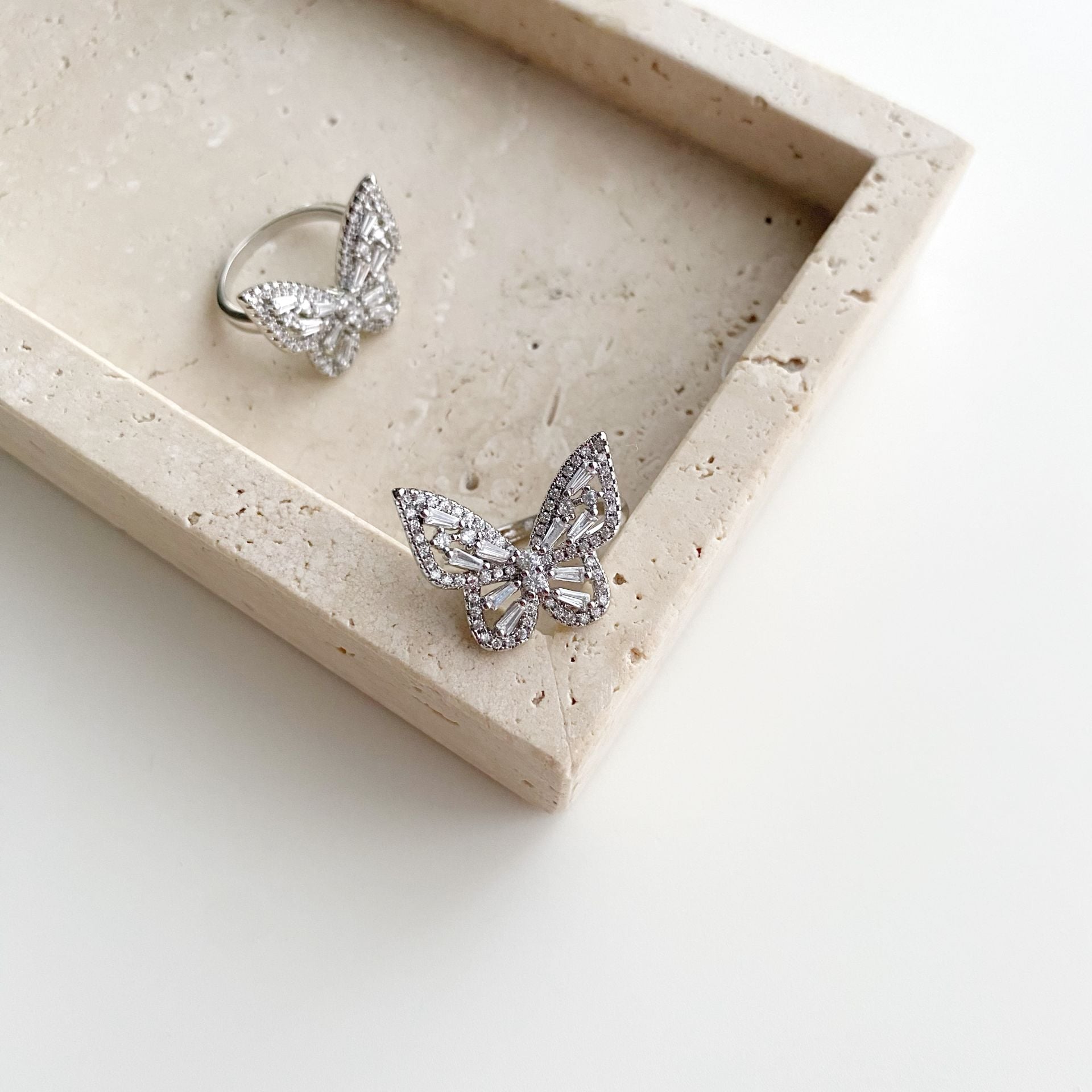 Ophelia Silver | VİP