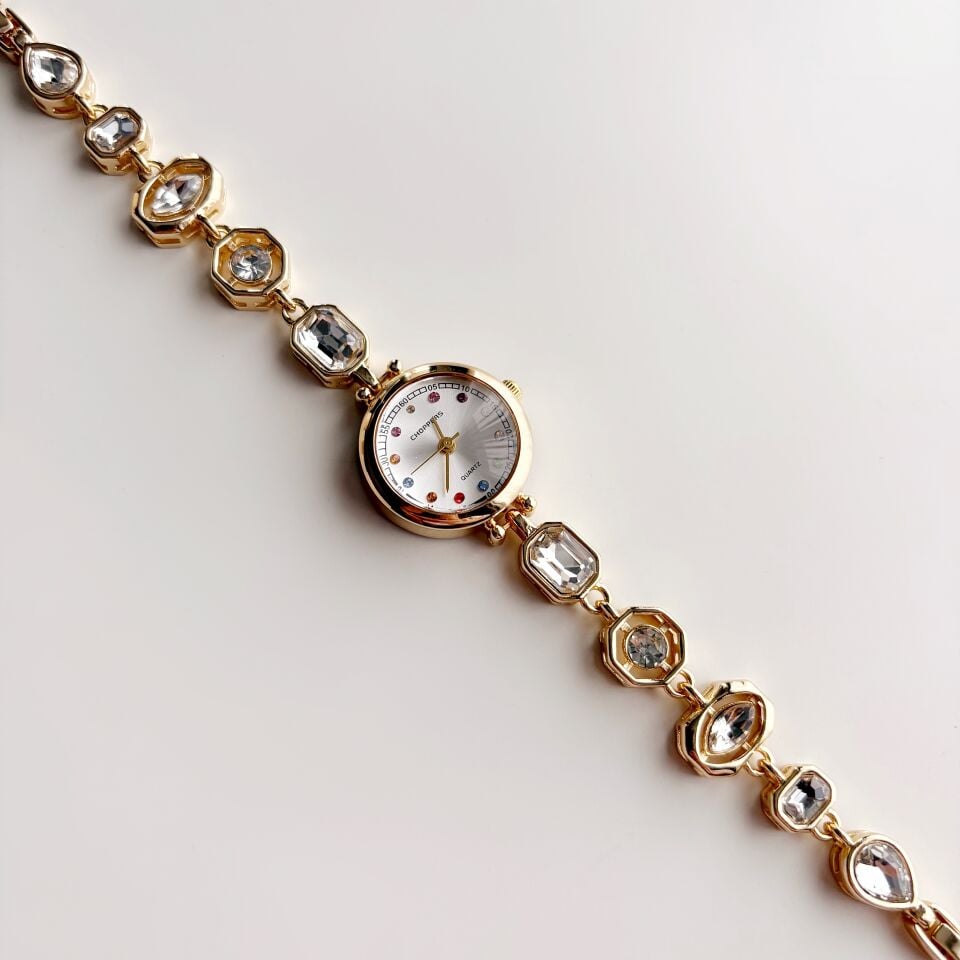 Yelena White | Çelik