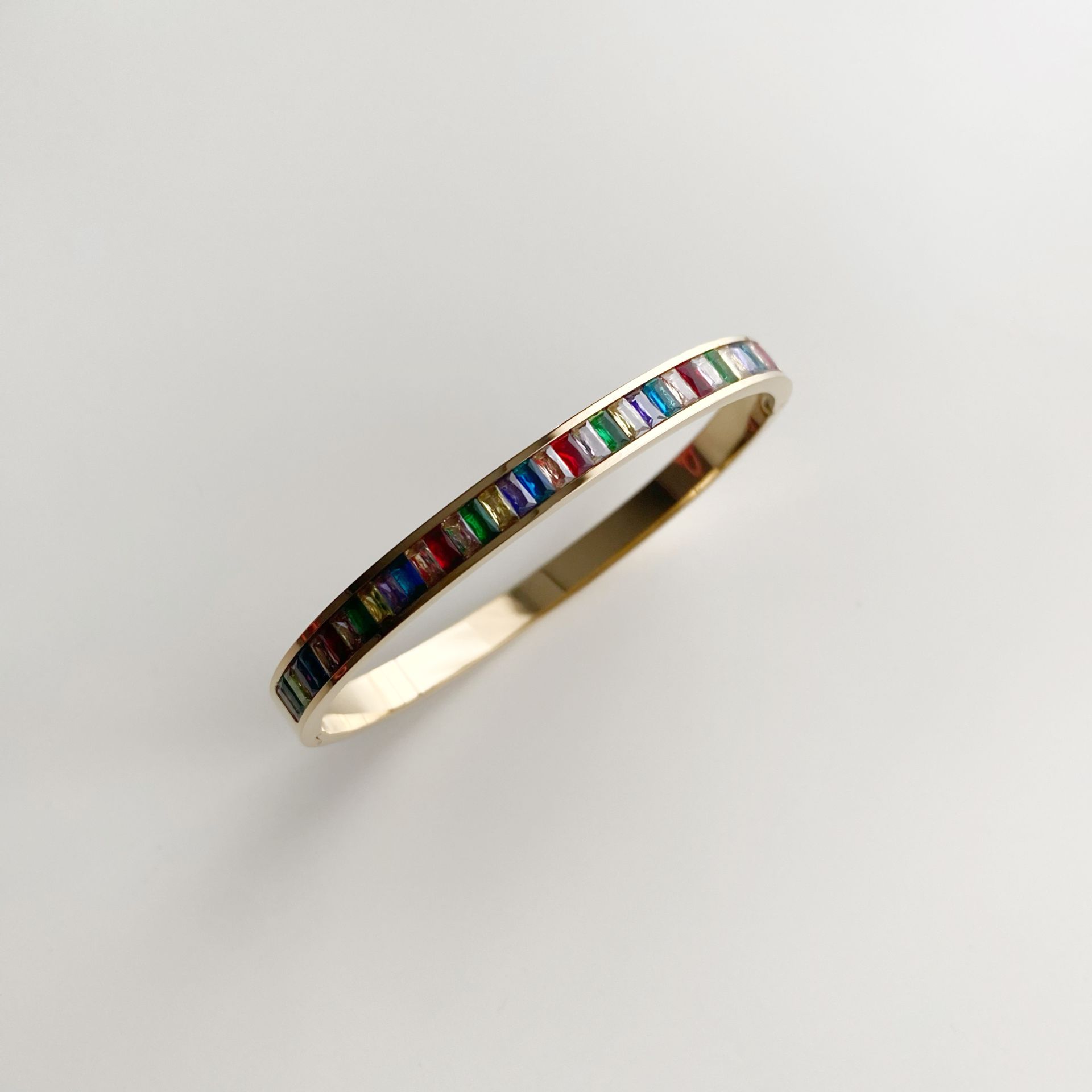 Rainbow Zirkon | Çelik