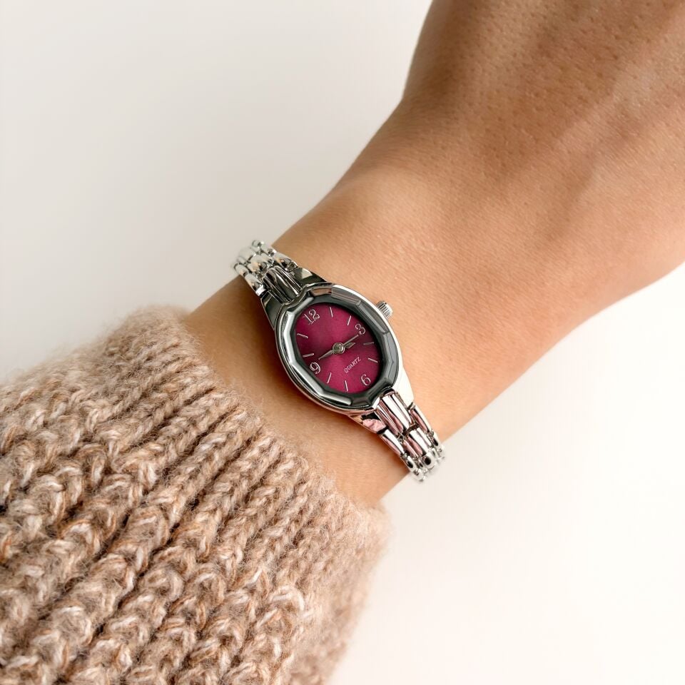 Eloise Silver | Çelik