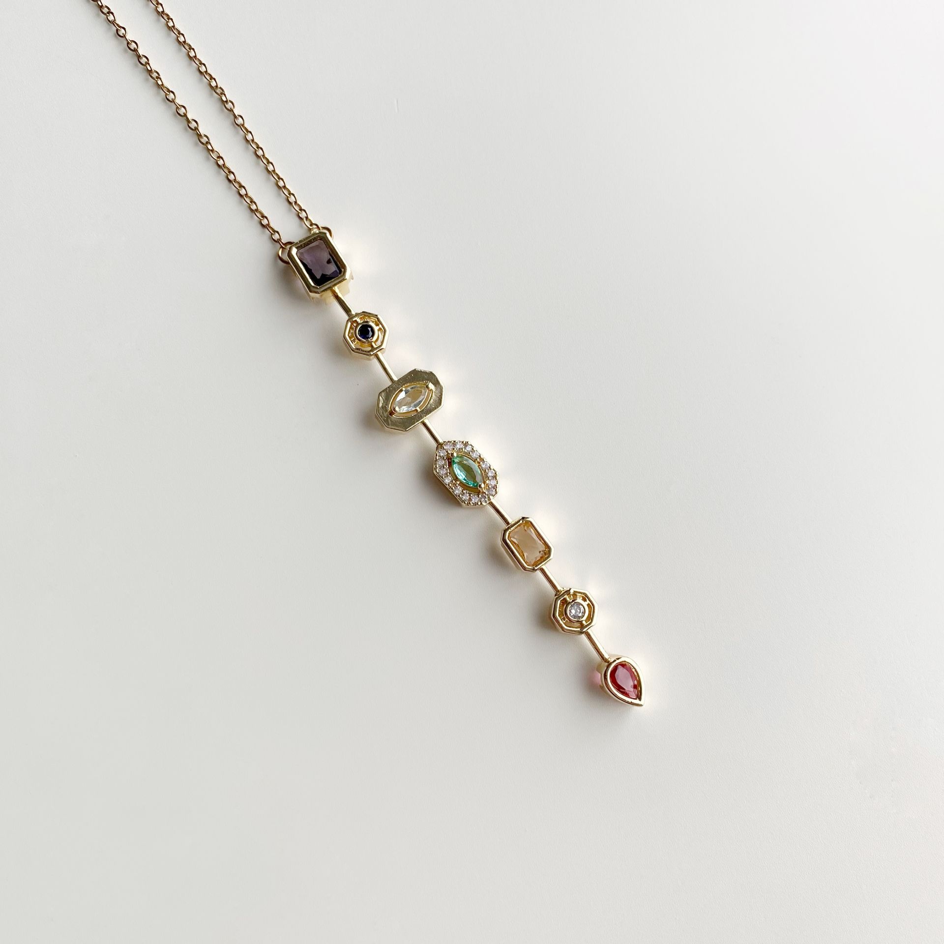 Yelena Gold | Çelik