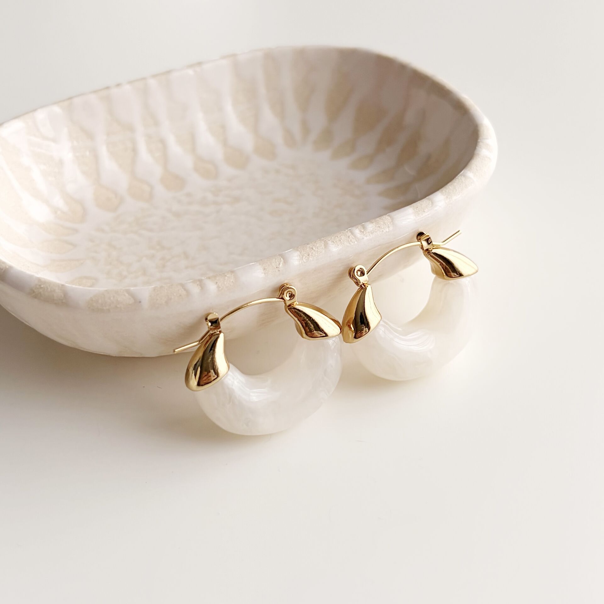 Cherie White | Çelik