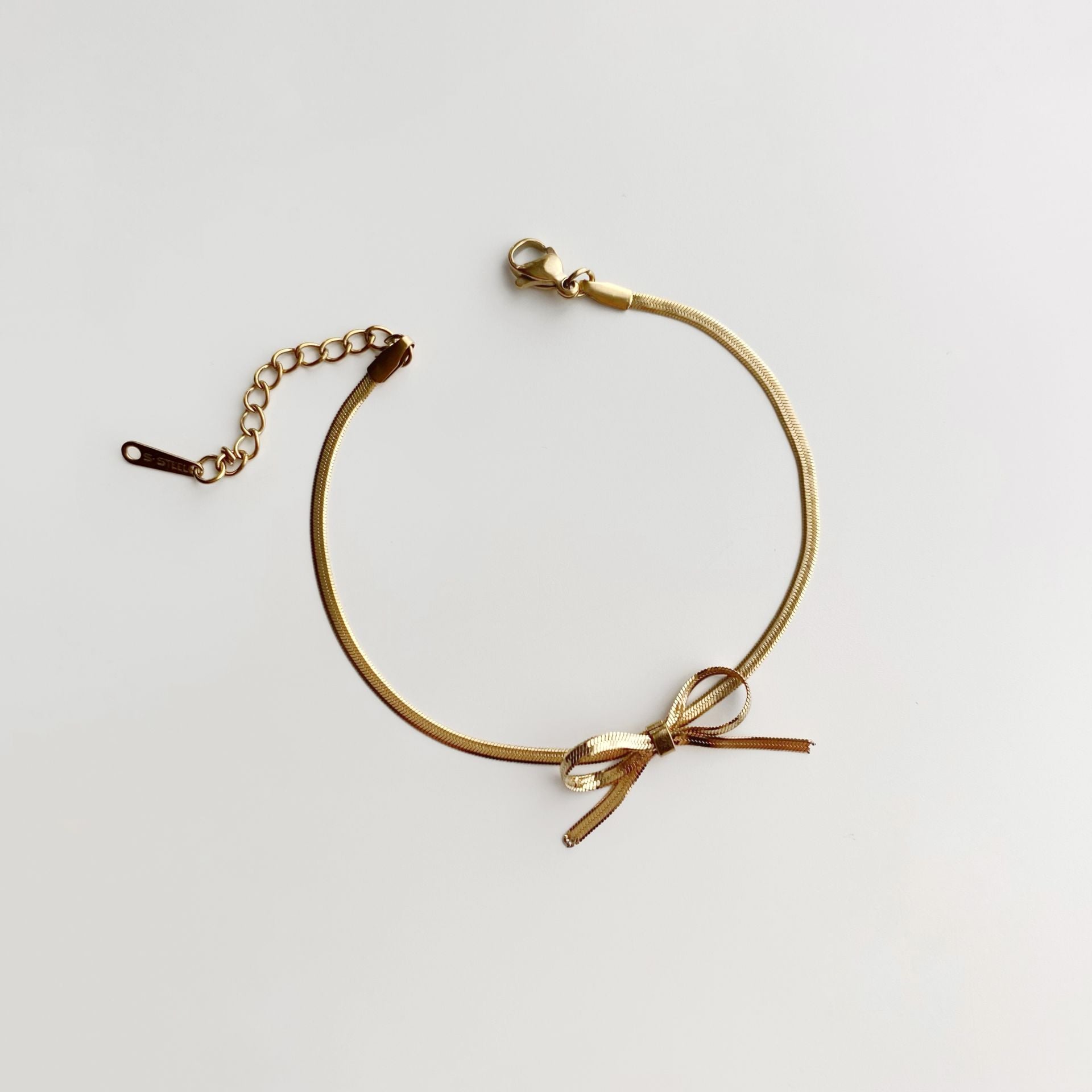 Denise Gold | Çelik