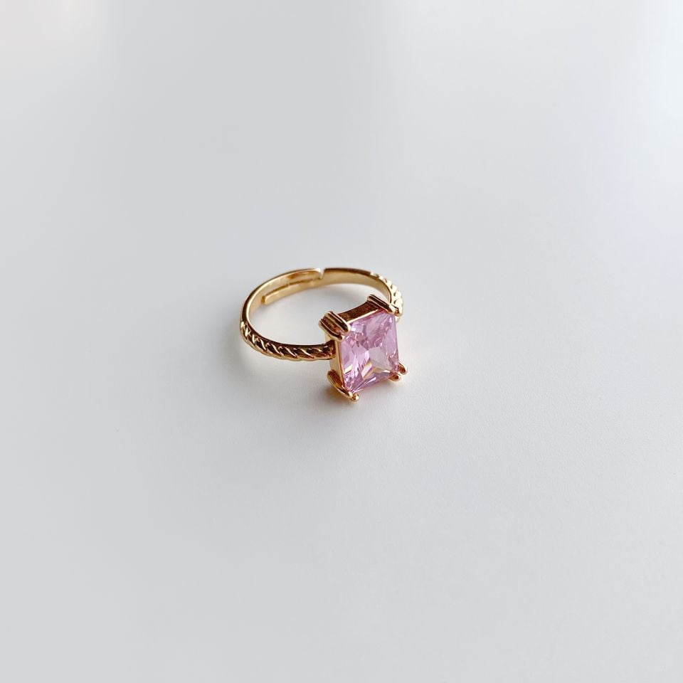 Alexandra Zirkon | VİP