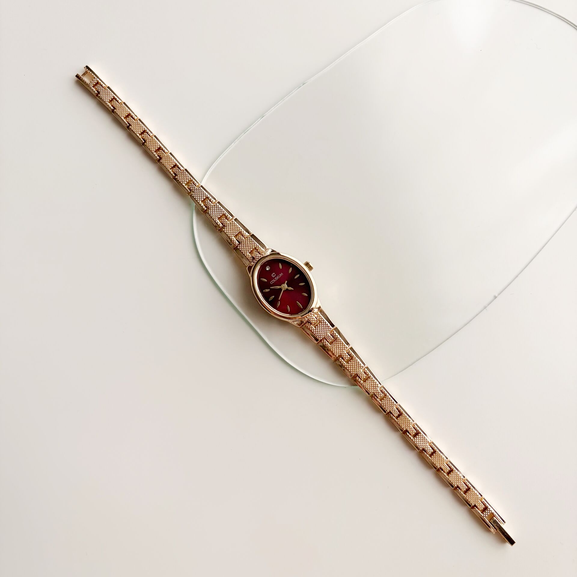 Diana Burgundy | Çelik