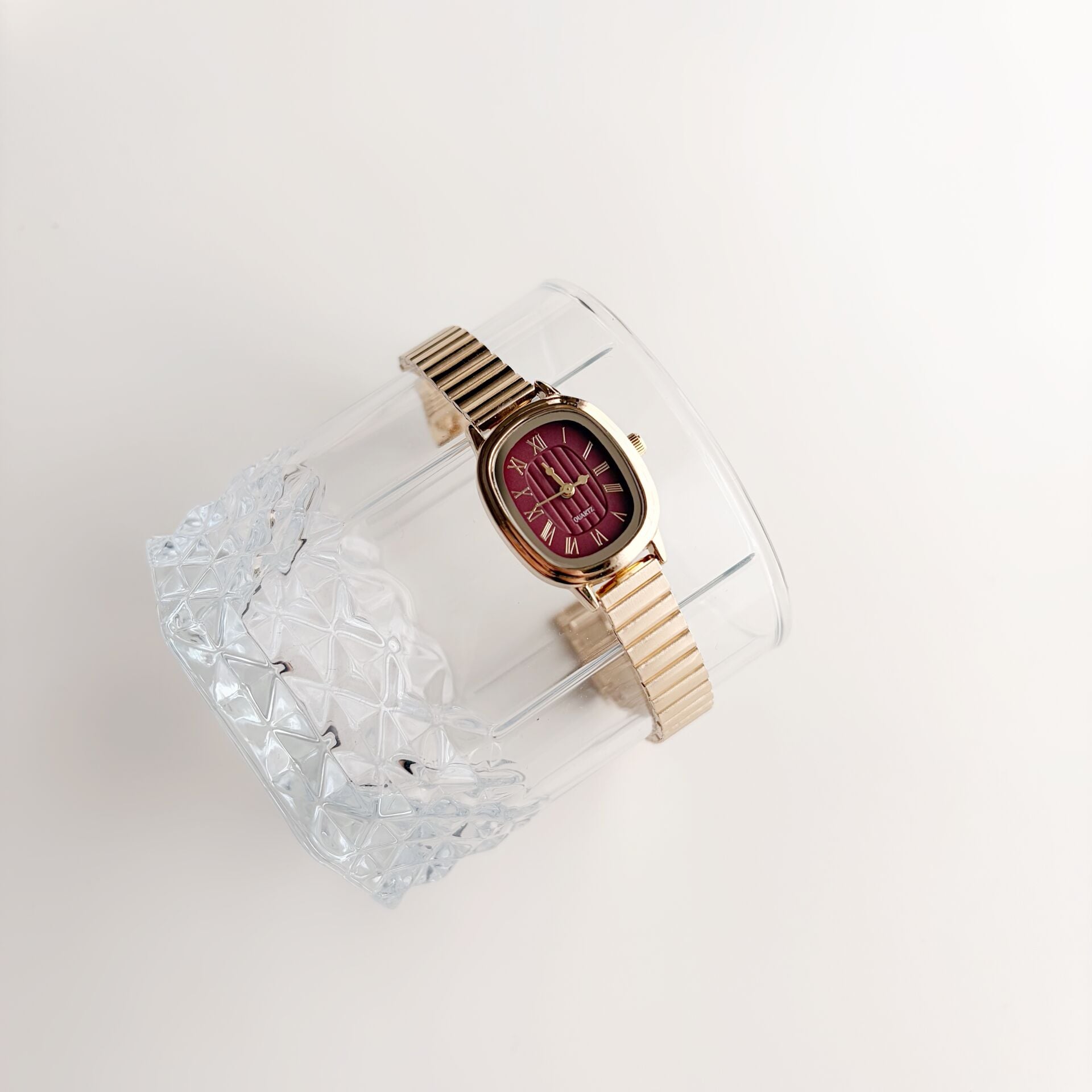 Eliza Burgundy | Çelik