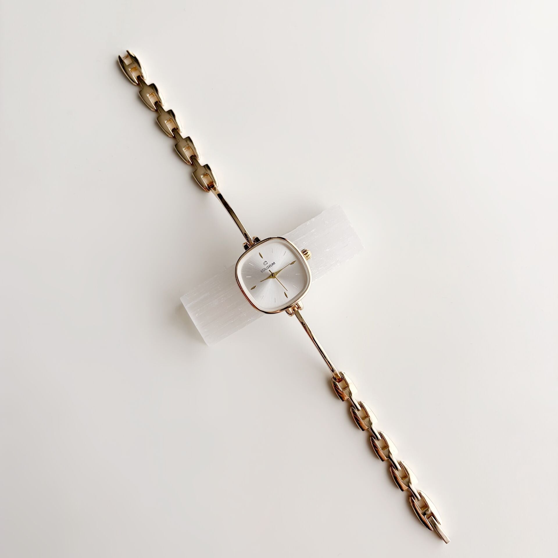 Colette White | Çelik