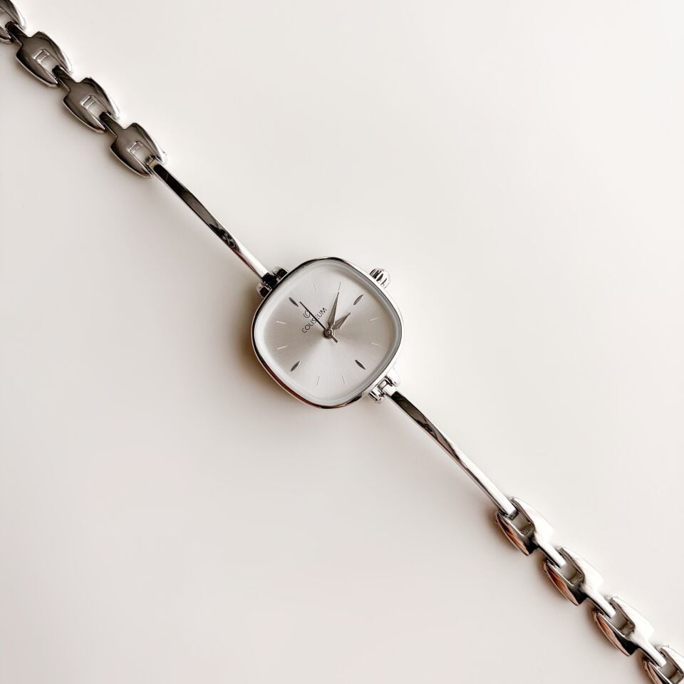 Colette Silver | Çelik