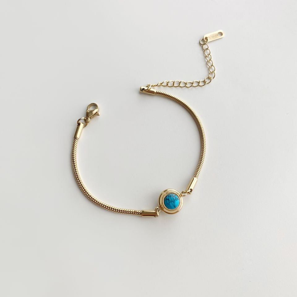 Lia Blue | Çelik