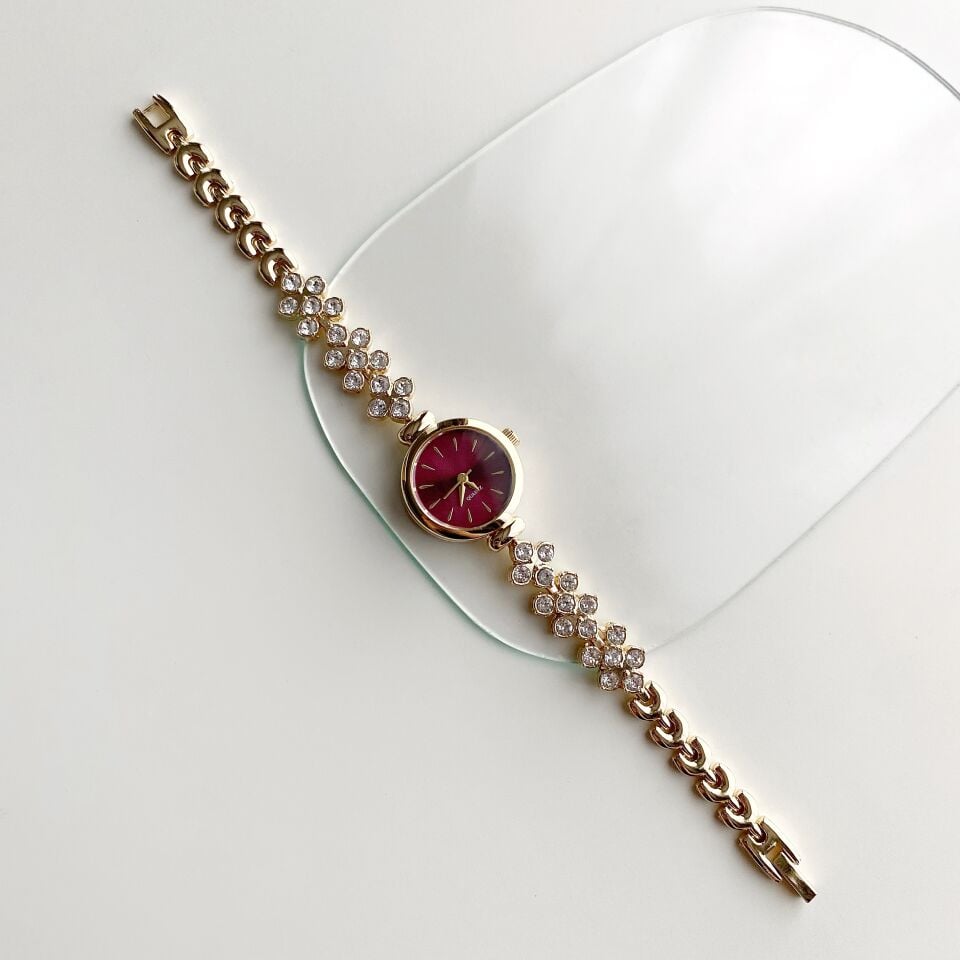 Hera’s Burgundy | Çelik