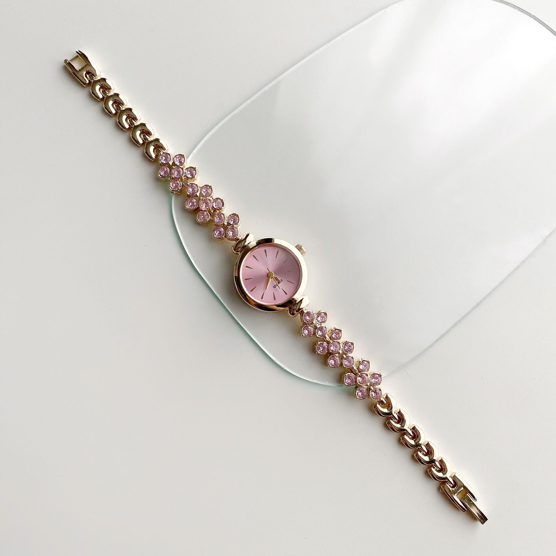 Hera’s Pink | Çelik