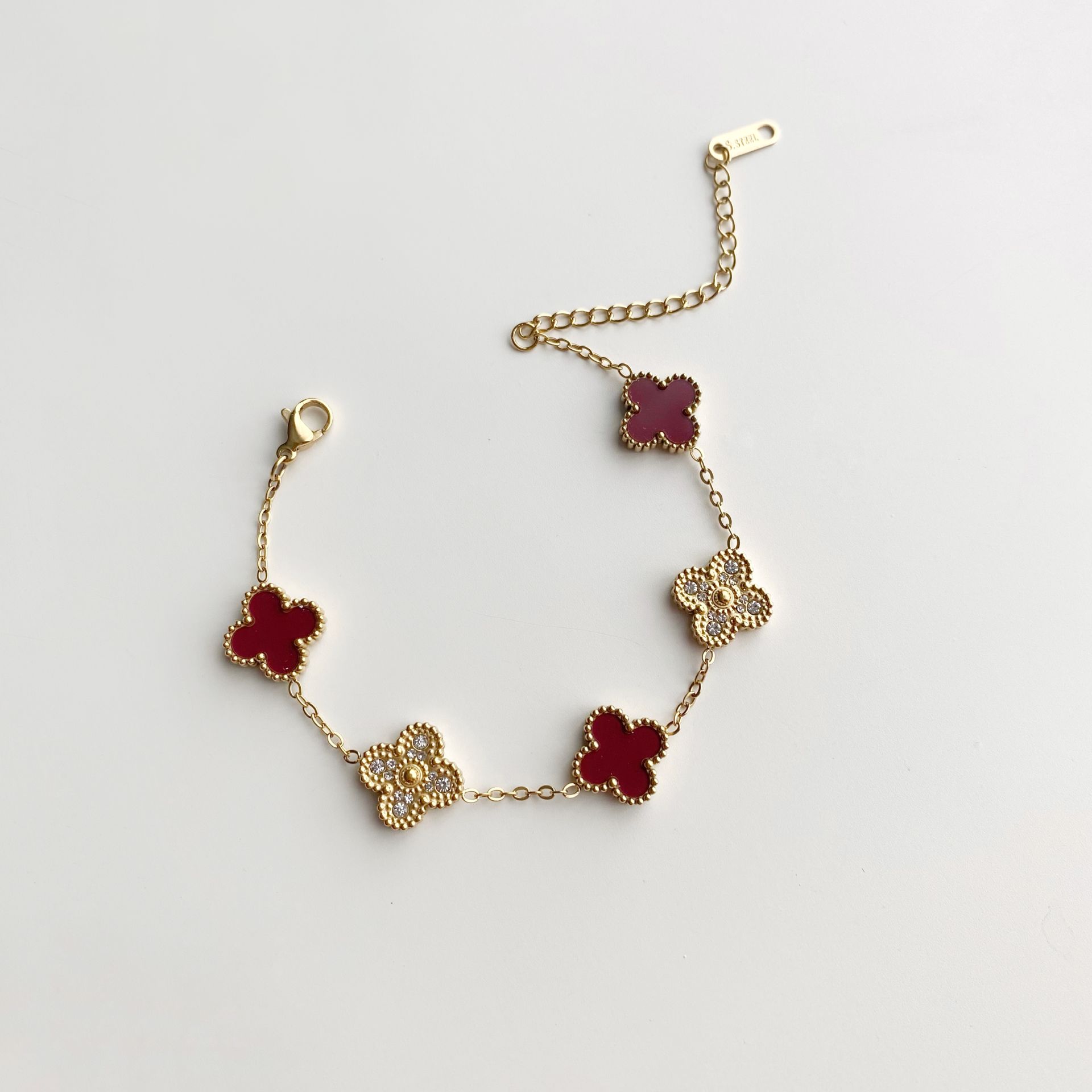 Clever Burgundy | Çelik