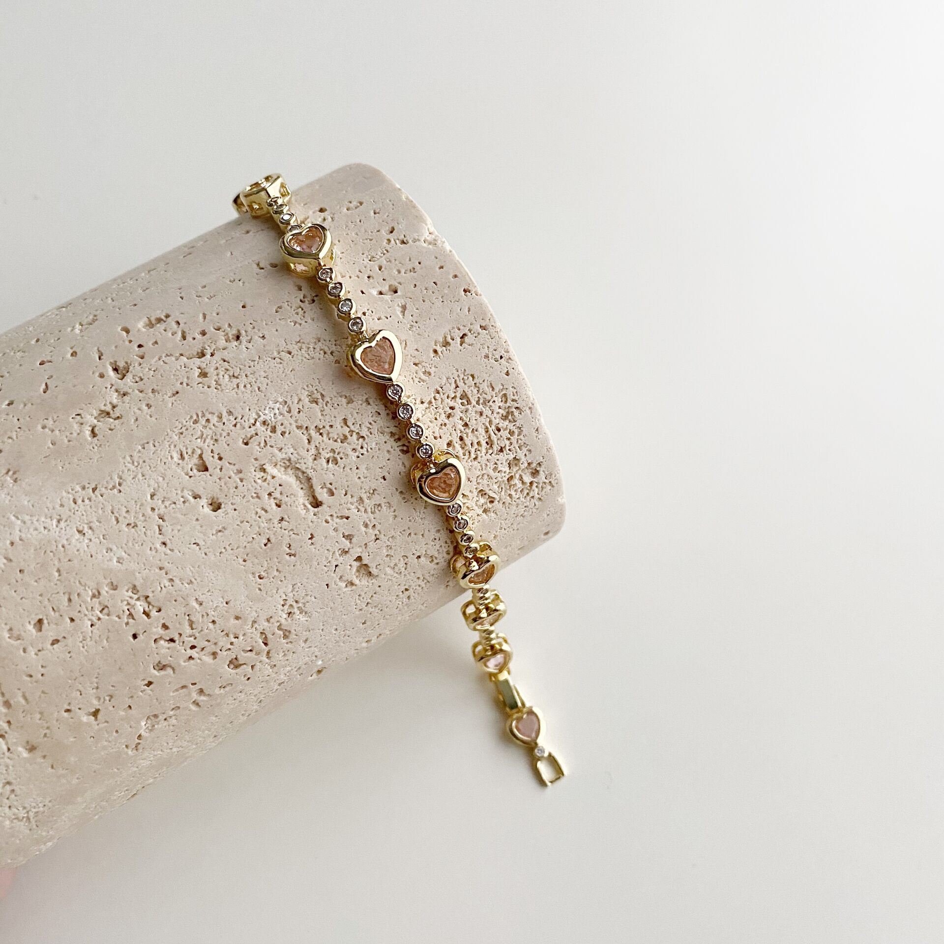 Aliza Pink | VİP