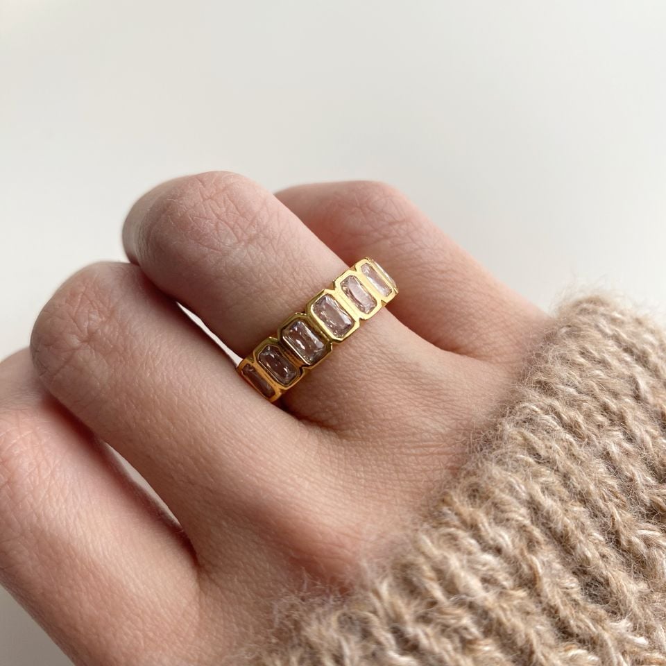 Yennefer Gold | VİP